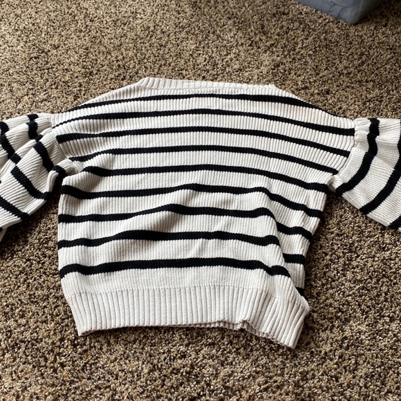 Striped Top - Picture 3 of 4